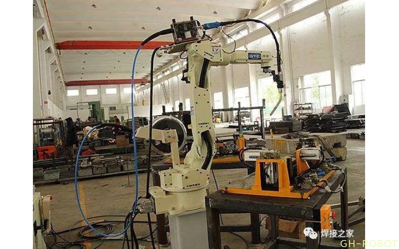 焊接機器人大量投入使用！焊工的未來何在？