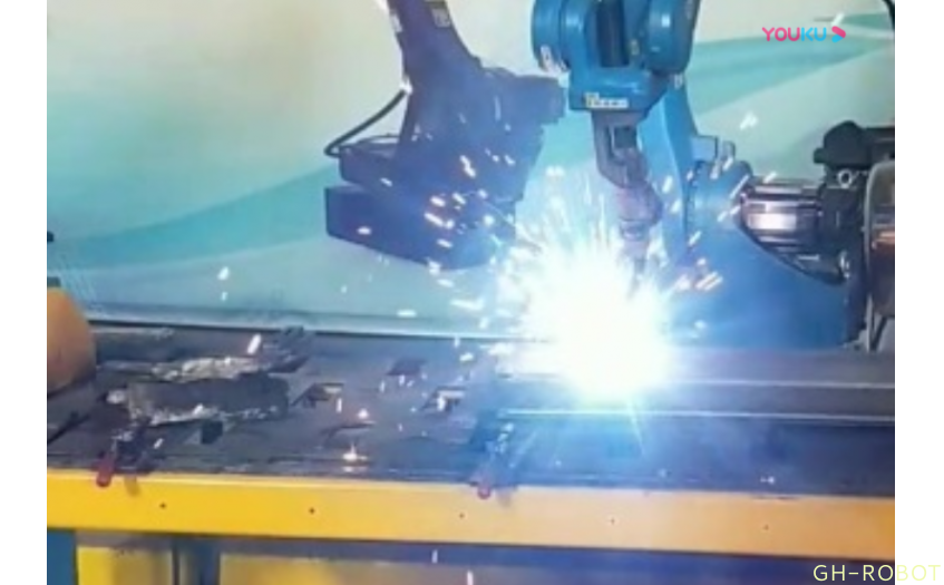 機器人擺動焊接